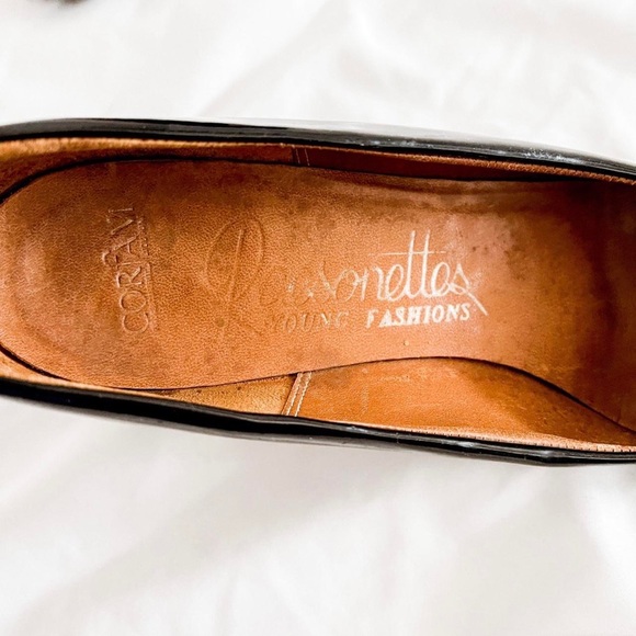 Vintage 60s Corfam faux patent leather heels - Picture 4 of 5